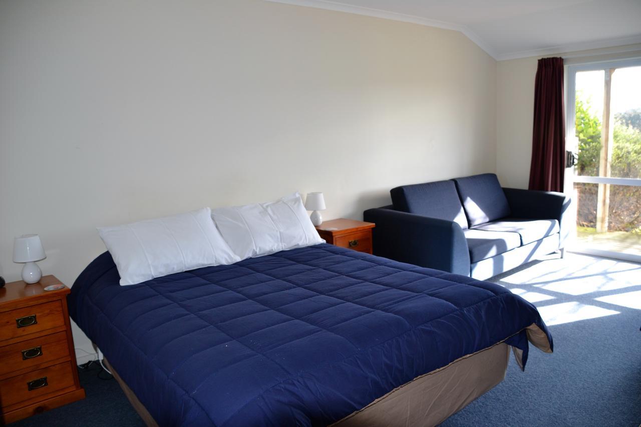 Catlins Gateway Motels Owaka Экстерьер фото